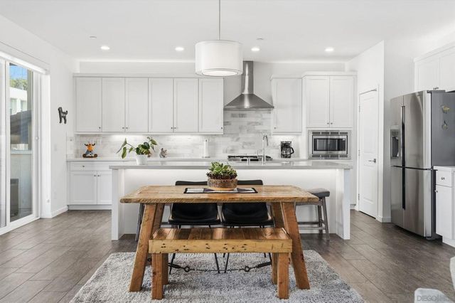 8337 Summit way, San Diego, CA 92108