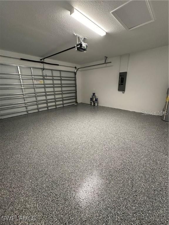 Image 15 of property listing at 925 NW 9TH AVENUE, Cape Coral, FL 33993