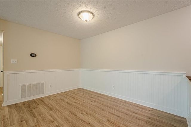3205 Canyon Point Circle, Roswell, GA 30076