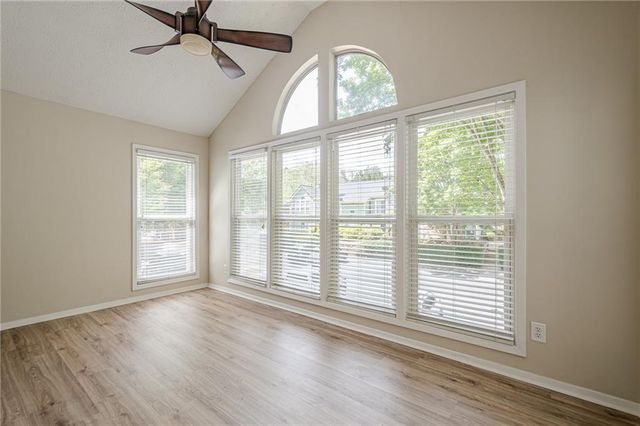 3205 Canyon Point Circle, Roswell, GA 30076