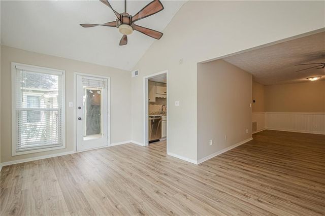 3205 Canyon Point Circle, Roswell, GA 30076