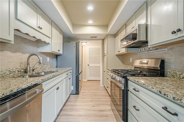 3205 Canyon Point Circle, Roswell, GA 30076