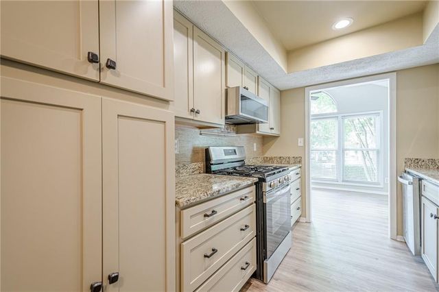 3205 Canyon Point Circle, Roswell, GA 30076