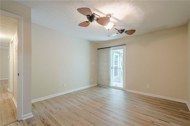 3205 Canyon Point Circle, Roswell, GA 30076