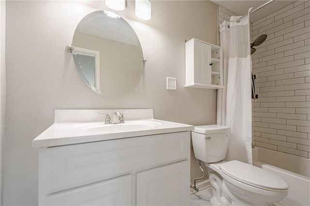 3205 Canyon Point Circle, Roswell, GA 30076