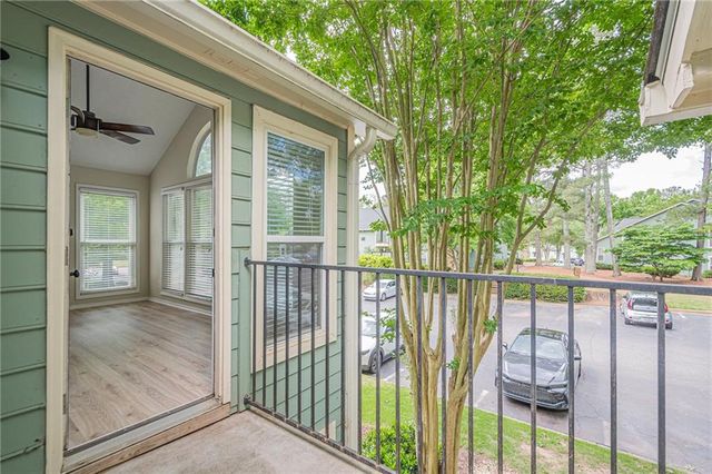 3205 Canyon Point Circle, Roswell, GA 30076