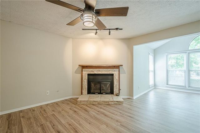 3205 Canyon Point Circle, Roswell, GA 30076