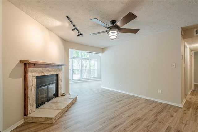3205 Canyon Point Circle, Roswell, GA 30076