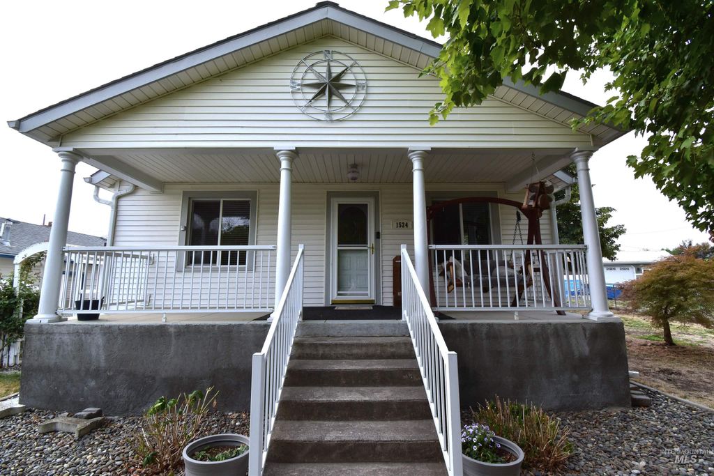 1524 17th Ave, Lewiston, ID 83501