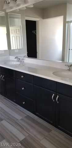 7068 Parrot Bay Way, Las Vegas, NV 89118