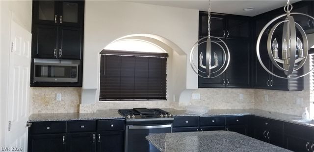 7068 Parrot Bay Way, Las Vegas, NV 89118