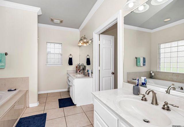 8053 St Claude Dr, Ventress, LA 70783