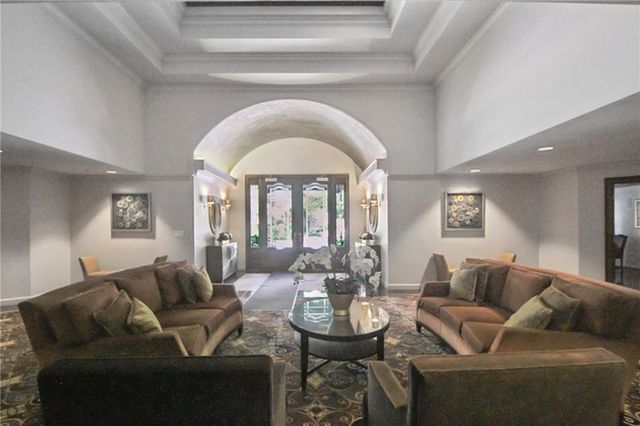 1735 Peachtree NE Street 121, Atlanta, GA 30309