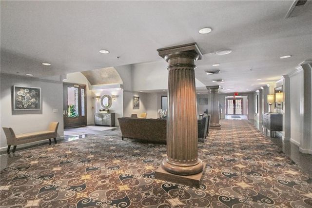 1735 Peachtree NE Street 121, Atlanta, GA 30309