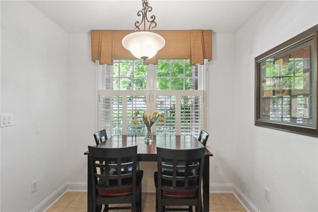 1735 Peachtree NE Street 121, Atlanta, GA 30309