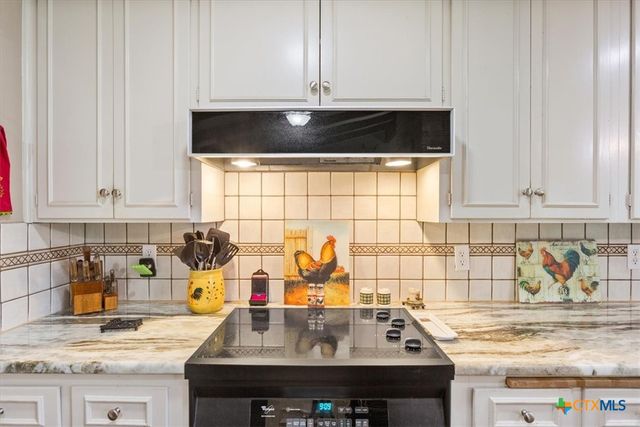 210 E Leon Street, Gatesville, TX 76528