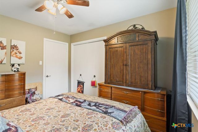 210 E Leon Street, Gatesville, TX 76528