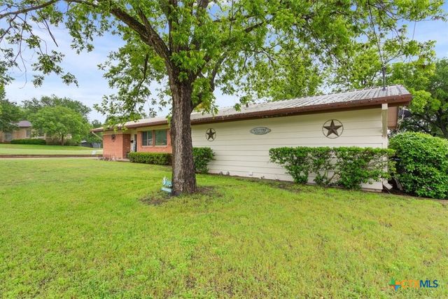 210 E Leon Street, Gatesville, TX 76528