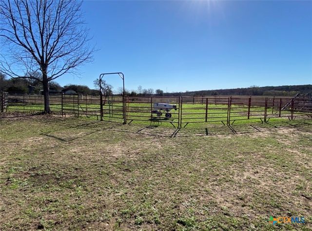210 E Leon Street, Gatesville, TX 76528