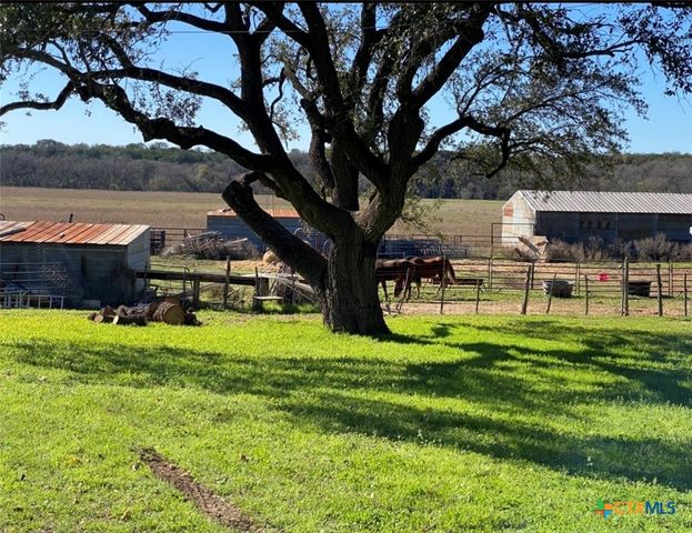 210 E Leon Street, Gatesville, TX 76528