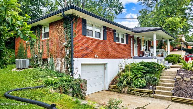 4905 Manslick Rd, Louisville, KY 40216