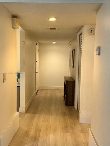 16441 Blatt Blvd 102, Weston, FL 33326