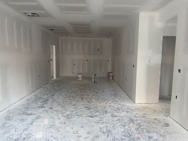 6707 Palm Drive, Evansville, IN 47715