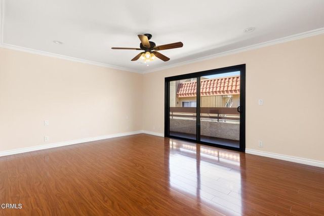 1037 N Vista Street 202, West Hollywood, CA 90046
