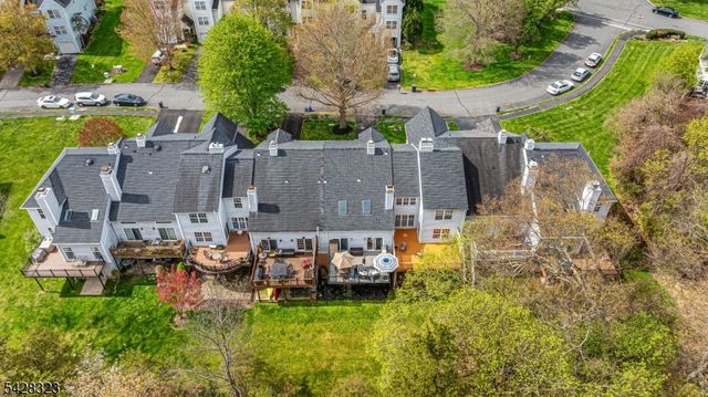 8 Delaware Ln, Branchburg Twp., NJ 08876