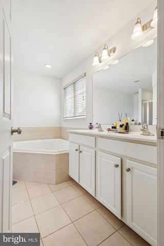 16311 CATENARY DR, Woodbridge, VA 22191