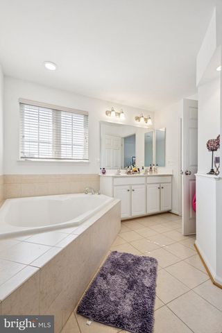 16311 CATENARY DR, Woodbridge, VA 22191