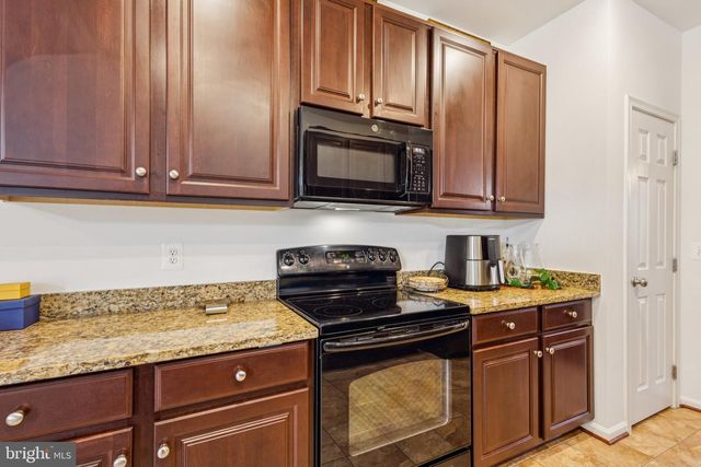 16311 CATENARY DR, Woodbridge, VA 22191