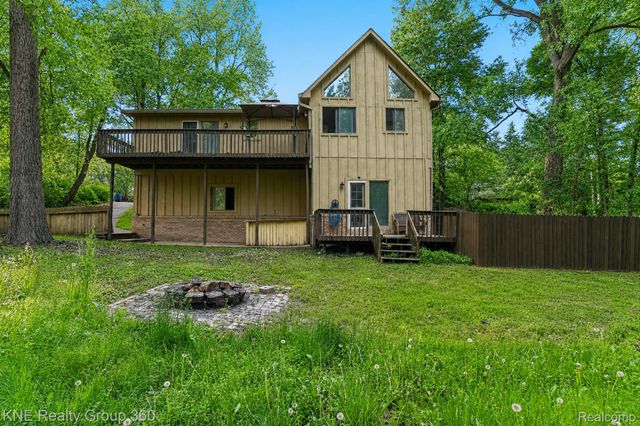 751 Maury Place, Genoa Township, MI 48843