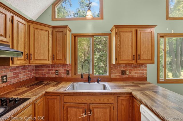 751 Maury Place, Genoa Township, MI 48843