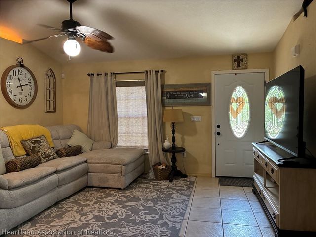 922 Breezy Road, Lake Placid, FL 33852