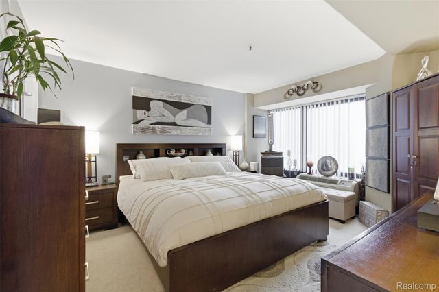 300 Riverfront Drive 23D, Detroit, MI 48226