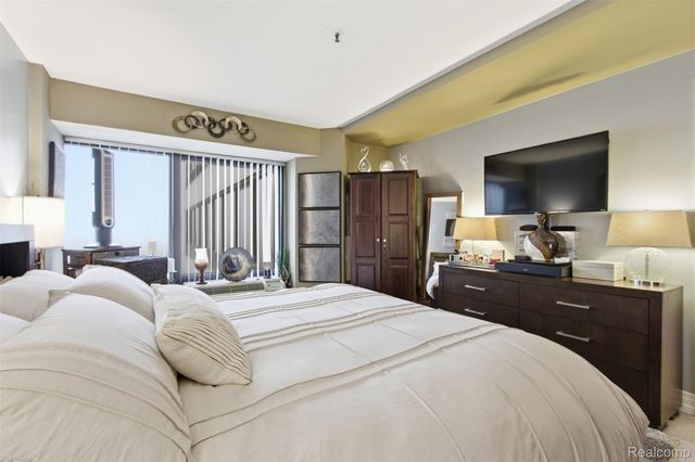 300 Riverfront Drive 23D, Detroit, MI 48226