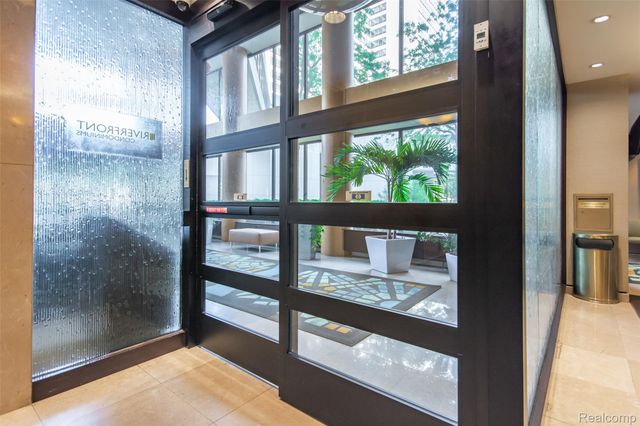 300 Riverfront Drive 23D, Detroit, MI 48226