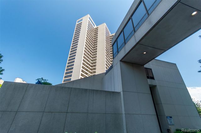 300 Riverfront Drive 23D, Detroit, MI 48226