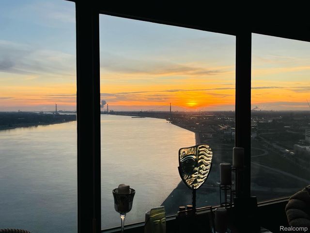 300 Riverfront Drive 23D, Detroit, MI 48226