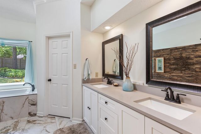 8399 WALNUT TRACE CV, Memphis, TN 38018