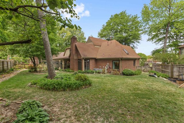 8399 WALNUT TRACE CV, Memphis, TN 38018