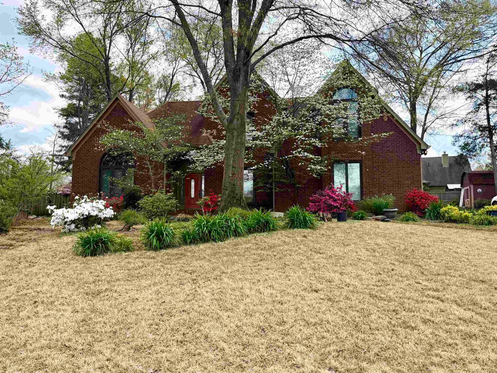 8399 WALNUT TRACE CV, Memphis, TN 38018