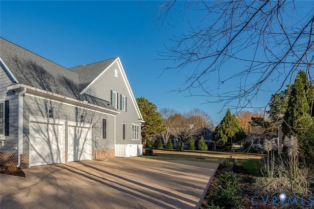 104 Dundee, Williamsburg, VA 23188