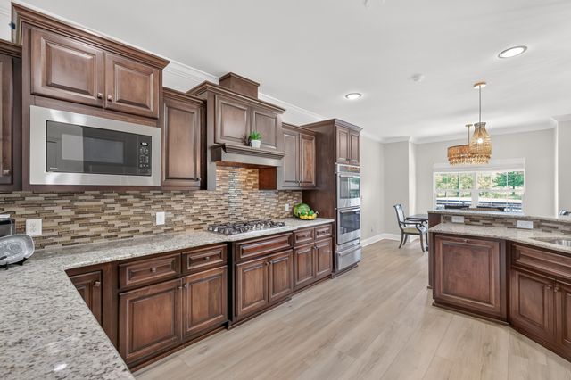 6738 Flat Creek Rd, College Grove, TN 37046