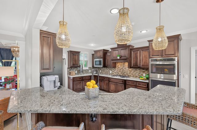 6738 Flat Creek Rd, College Grove, TN 37046