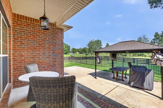 6738 Flat Creek Rd, College Grove, TN 37046