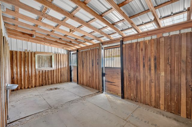 6738 Flat Creek Rd, College Grove, TN 37046