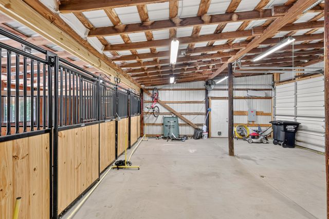 6738 Flat Creek Rd, College Grove, TN 37046
