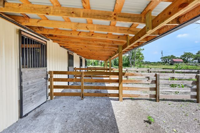 6738 Flat Creek Rd, College Grove, TN 37046